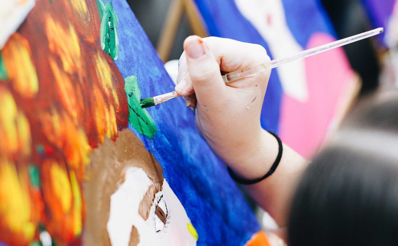 20 Things To Do After Christmas To Keep The Holiday Spirit | Pinot & Picasso
