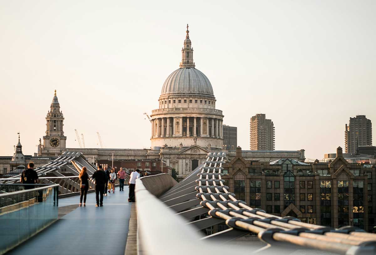 Team Building ideas London could be a scavenger hunt throughout the city