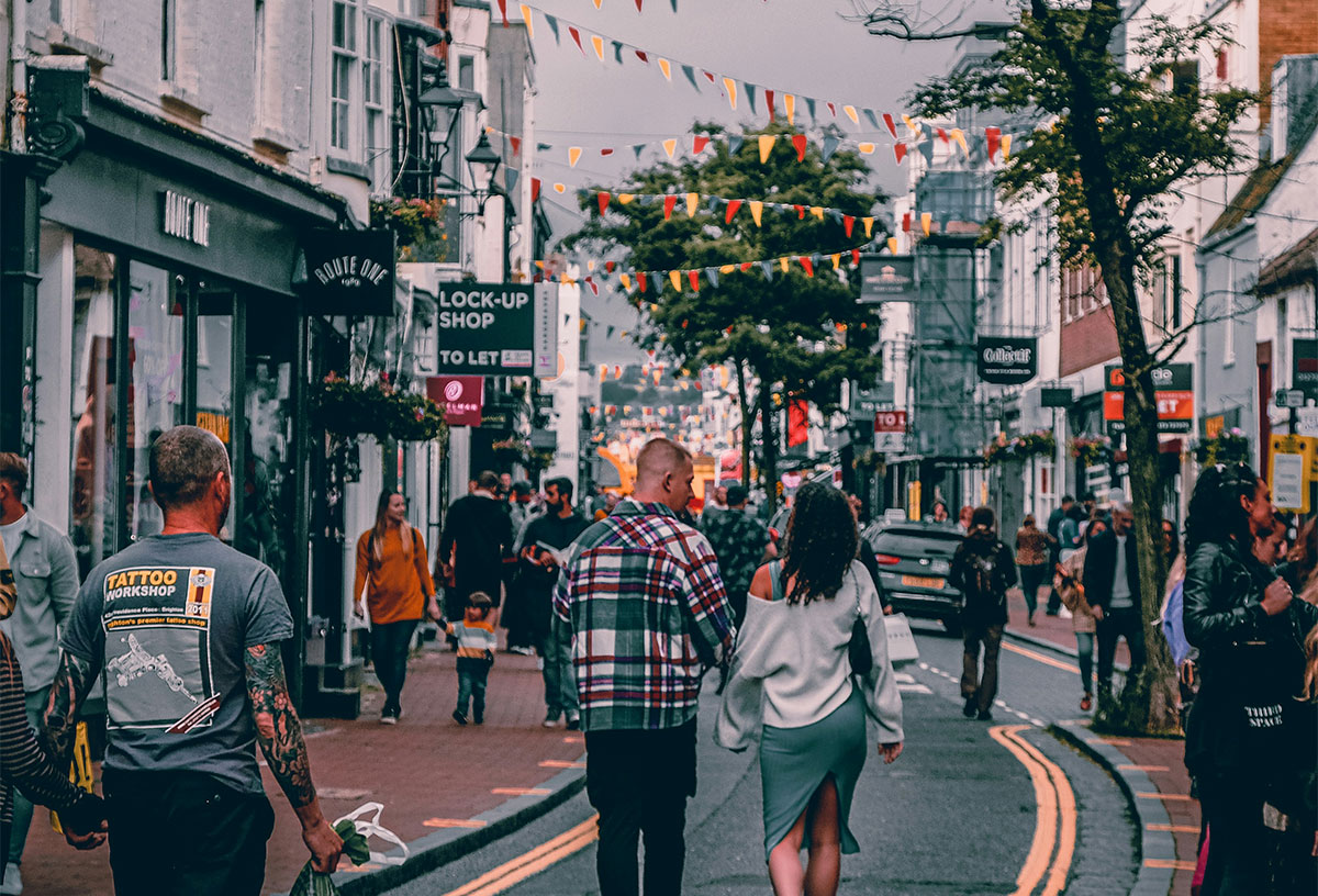 Wander through the Brighton Lanes
